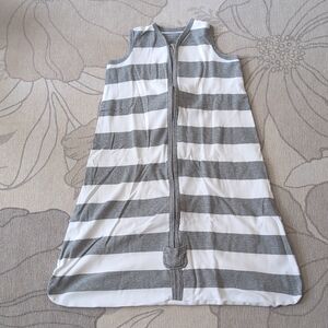 Burt's Bee Sleep Sack - Size Large (12-18 Months)